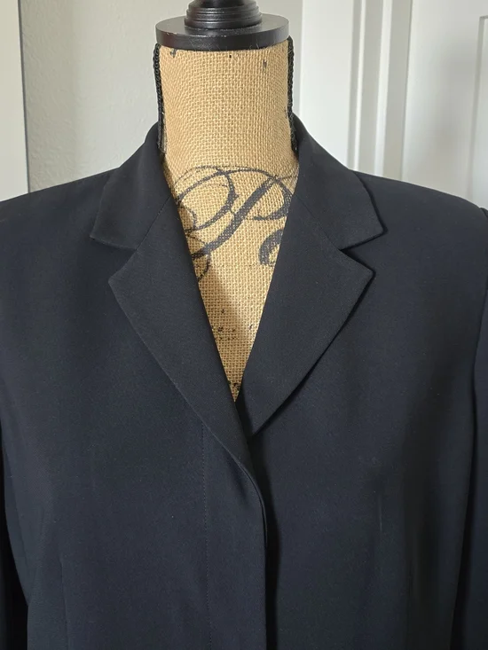 Charter Club Black Tailored Women's Blazer. EUC. 12P. - Picture 2 of 8